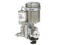 baratron heated isolation system